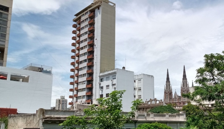 Miércoles con cielo algo nublado, pero sin lluvias en La Plata