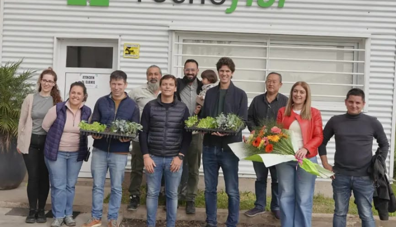 Lousteau y Nicoletti visitaron a productores frutihortícolas platenses