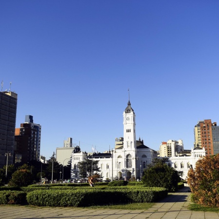 La Plata: Municipio lanzará un plan para regularizar comercios e industrias