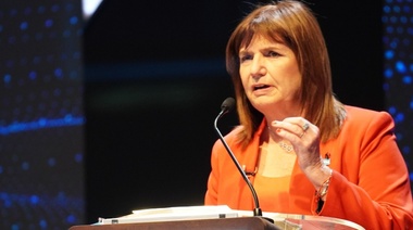 Bullrich dura con Milei y un mensaje: "A las mamás y papás les digo que si liberamos las armas van a estar en manos de Los Monos"