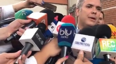 Duque votó y dice que quiere gobernar Colombia "sin espejo retrovisor"