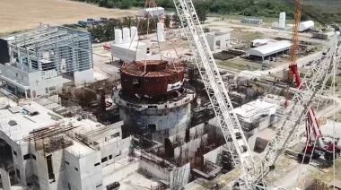Denuncian que el gobierno de Milei desfinanció la construcción de dos reactores nucleares