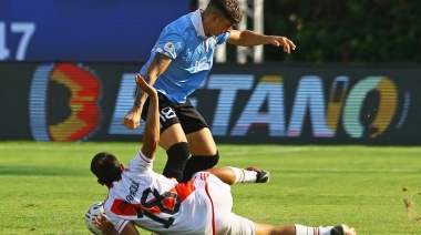 Uruguay derrota 3-0 a Perú y lo elimina del Preolímpico Conmebol