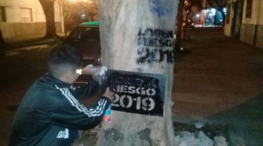 En La Plata, duras sanciones para pintadas políticas: Arresto por 30 días o multas de hasta 346.000 pesos
