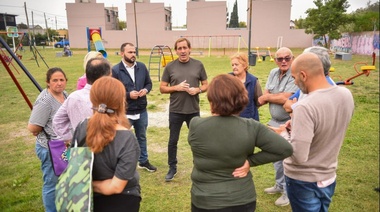 Garro de recorrida en San Carlos: Renovación LED, nuevo centro comercial y charla con vecinos