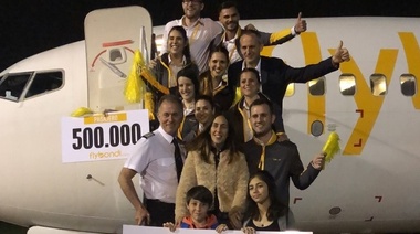 Flybondi celebró que en siete meses de operaciones, medio millón de pasajeros utilizaron el servicio