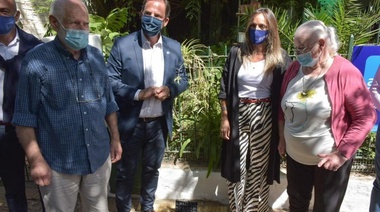 Malena Galmarini y Ariel Sujarchuk inauguraron dos redes cloacales para más de 15.000 vecinas y vecinos de Escobar