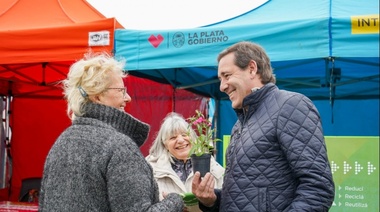 Villa Elvira vivió ‘La Feria de la Muni’ con talleres, shows, servicios y juegos para chicos