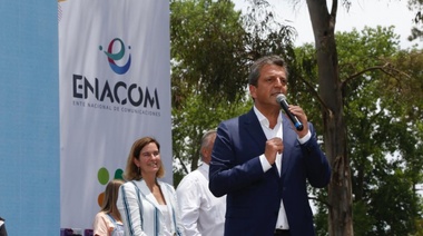 Massa: “gracias a ENACOM, ya llevamos entregadas más de 5.500 tablets en Tigre”