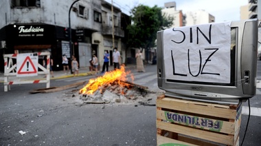 A las 14: Más de 51.000 usuarios seguían sin luz en el AMBA