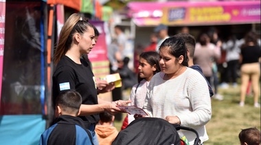 Fin de semana de vacunación, trámites y servicios: ‘Barrio x Barrio’ desembarca en Abasto