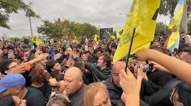 En el revoltijo, el voto bronca aterriza en Milei