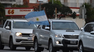 Mar del Plata se hizo sentir, y llenó de banderas el reclamo por salir a trabajar