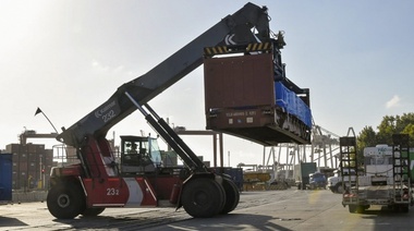 Trenes Argentinos recibió de China repuestos para los coches de larga y media distancia