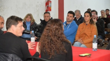 La UCR platense repudió la utilización de la imagen de Raúl Alfonsín por parte de la campaña kirchnerista de Kicillof y Alak