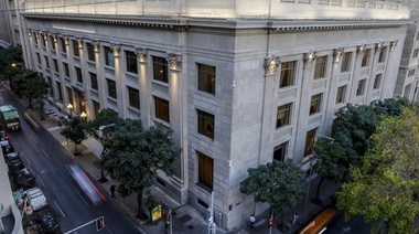 Mercado chileno proyecta caída de 0,3% de economía en 2023
