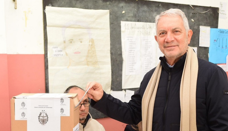 Julio Alak llamó a la gente a votar "por el partido que deseen"