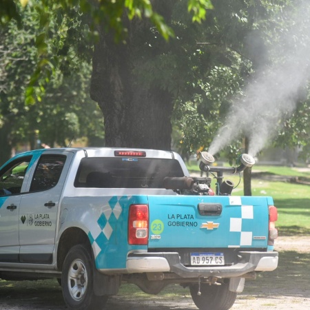 La fumigación contra el dengue desembarca en el norte y el sur de La Plata