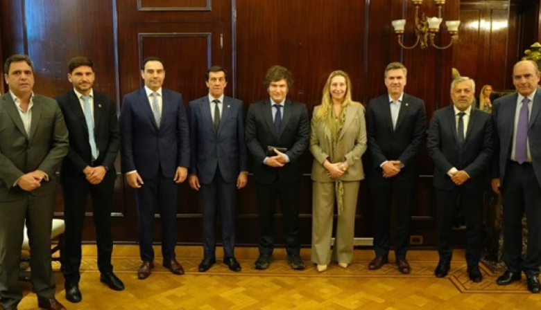 Reunión clave del Consejo de Mayo: marco tributario y reforma laboral en agenda