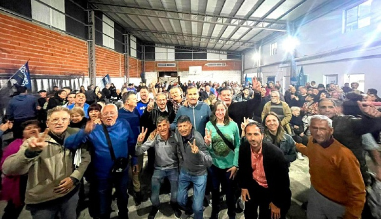 Escudero convocó a “frenar los vetos con votos” en un plenario del Frente SI