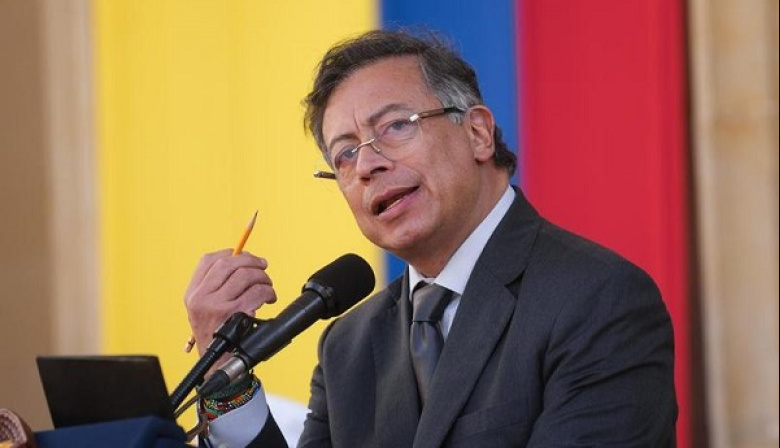 Presidente Petro acusa a Estados Unidos de asesinar a pescador colombiano durante bombardeos en mar Caribe