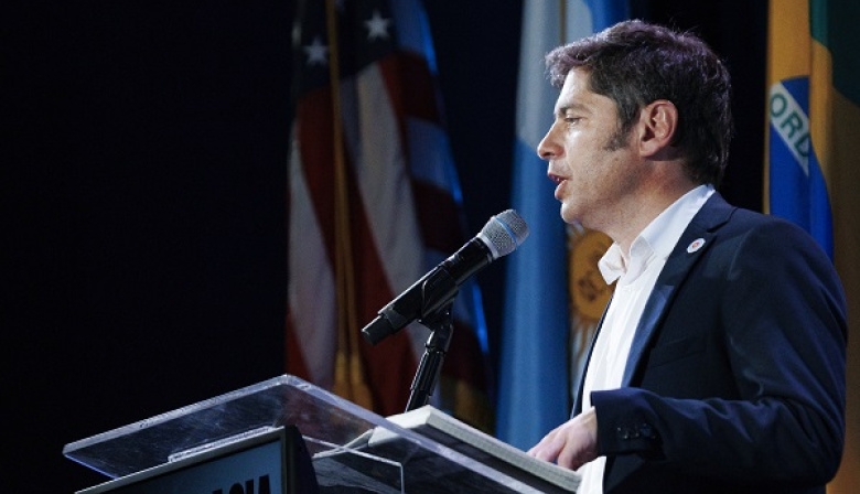 Kicillof definió al crimen de Brenda, Morena y Lara de “narcofemicidio” y le pidió a Javier Milei que convoque a los gobernadores