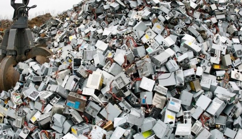 ¿Por qué el exceso de residuos digitales causa uno de los mayores daños al planeta?