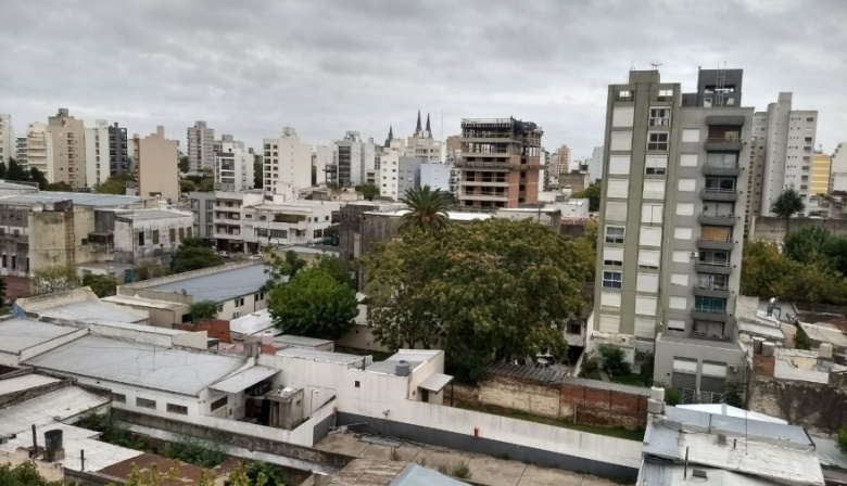 Martes mayormente nublado en La Plata