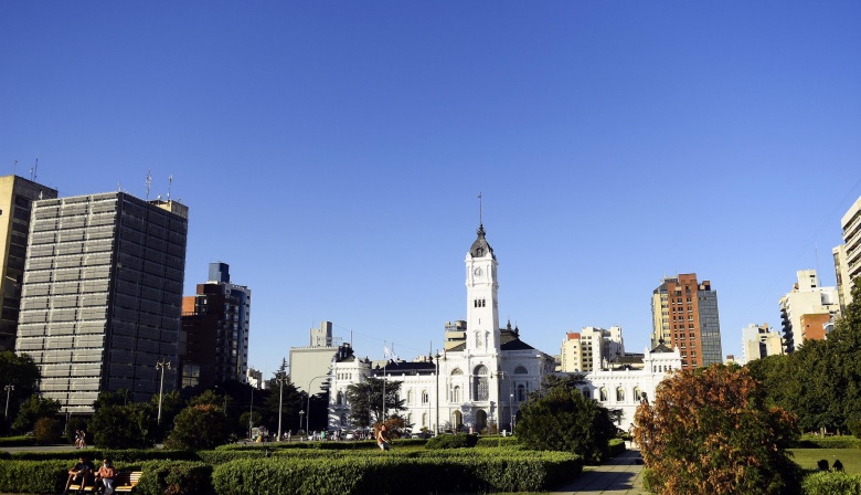 La Plata: Municipio lanzará un plan para regularizar comercios e industrias