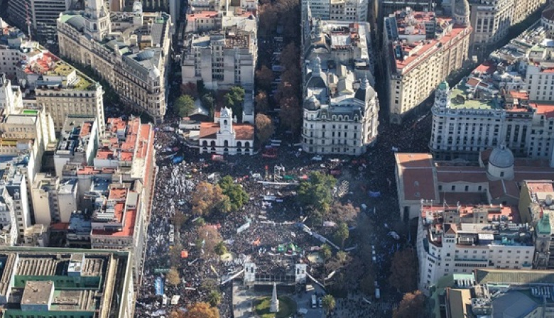Bacman: "Esta situación pateó el tablero electoral y está favoreciendo al Peronismo"
