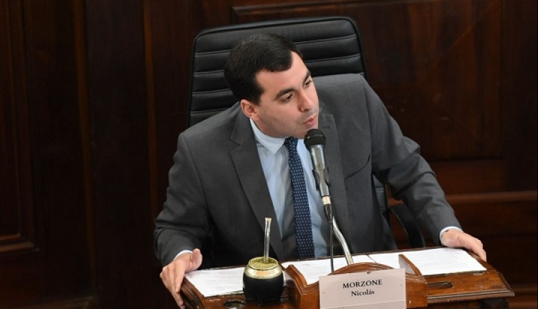 Piden informes sobre el estado de las plazas en La Plata: ¿no hay otras prioridades?