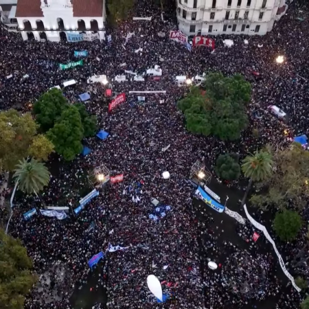Jorge Lanata analizó la presencia de la política en la marcha universitaria contra los recortes de Javier Milei: “Lo importante es el efecto social”