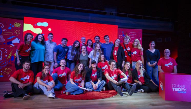 Más de 400 docentes y estudiantes participaron del cierre anual de Clubes TED-Ed en el Polo Saavedra en CABA