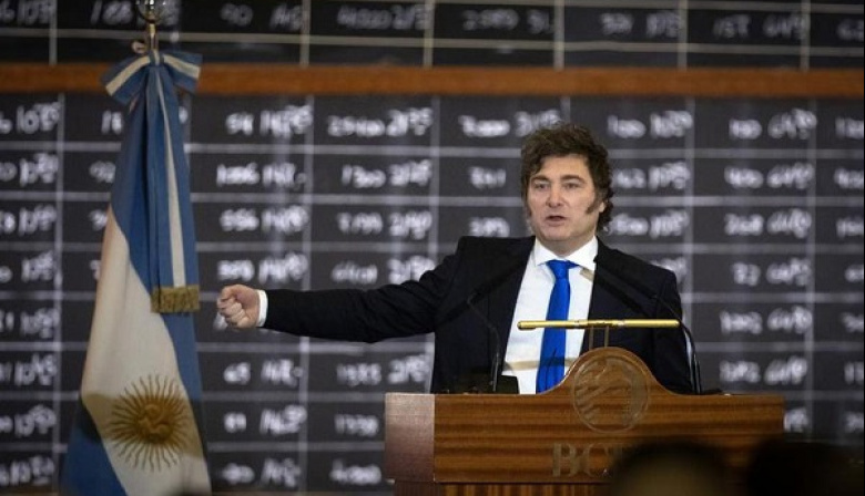 Presidente Milei asegura que Argentina podría usar "swap"con EE. UU. para cancelar compromisos de deuda en 2026