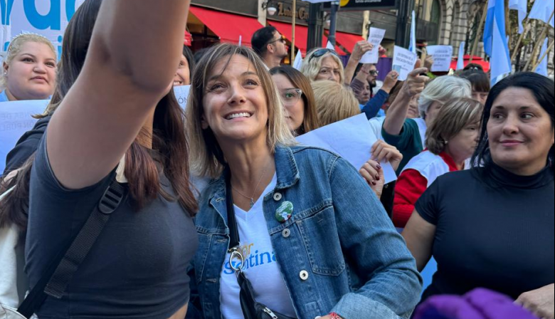 Malena Galmarini: “No vinimos a encabezar ninguna marcha, vinimos a acompañar a la gente"