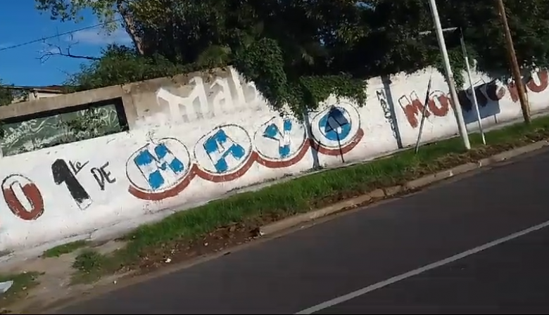 Comienzan los movimientos por el 1° de Mayo: “Paz, pan y trabajo”, dicen pintadas de Radicales para la Victoria