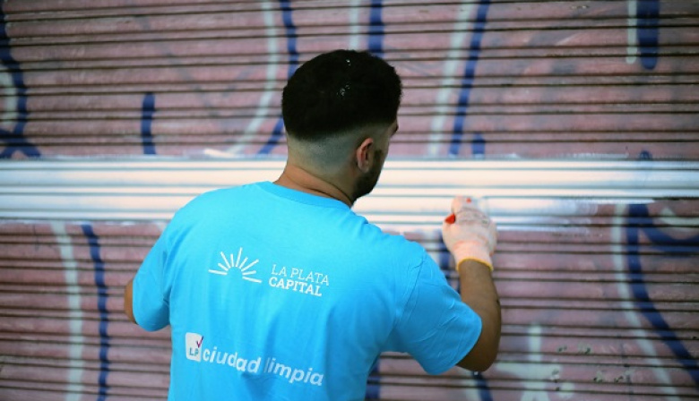 “Ciudad Limpia”: el Municipio superó las 7 mil mejoras en frentes de comercios, viviendas, plazas y escuelas