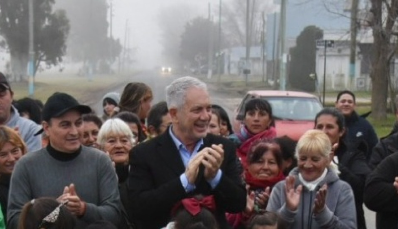 Alak inauguró las obras troncales que ejecutó el Municipio en Arturo Seguí