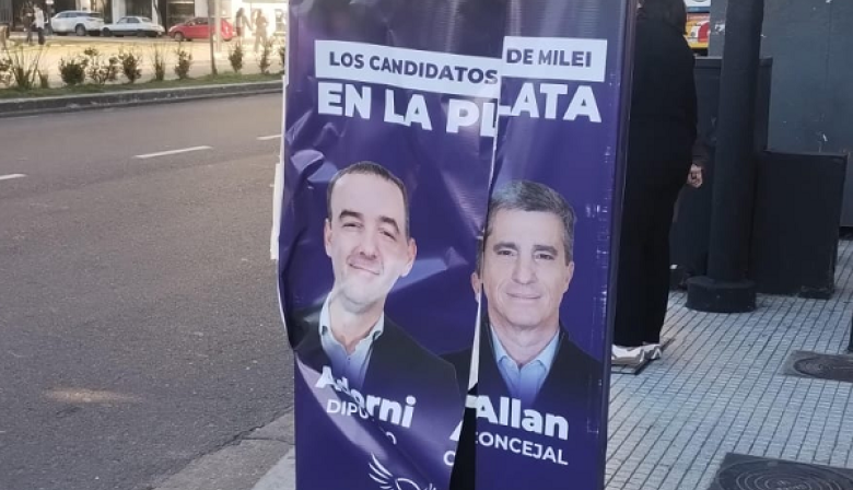 En La Plata, LLA denuncia violencia política y rotura de carteles