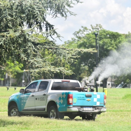 Con los nuevos equipos de alta tecnología, la Municipalidad de La Plata fumigó en 12 localidades