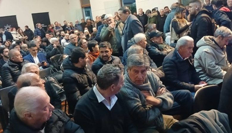 Tilos y diagonales: jueves con alto nivel político local, aunque los armados están verdes