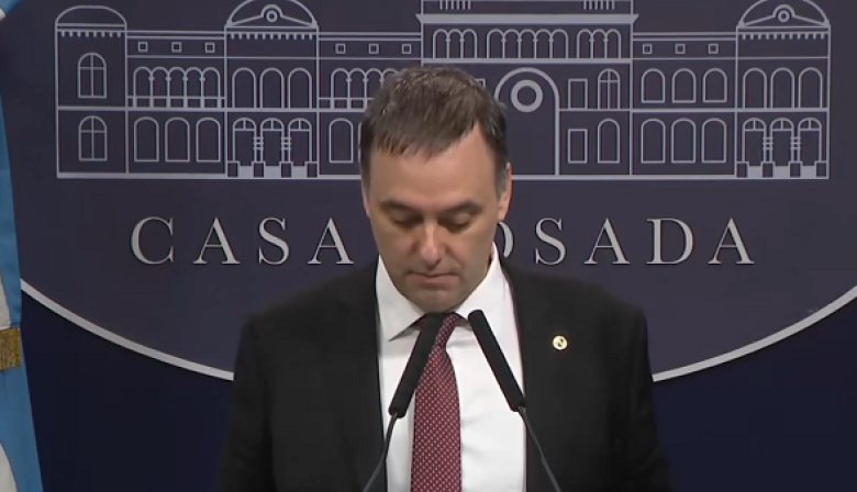 Adorni se despega de Espert: “No soy su vocero, pero debe dar respuestas”