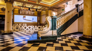 Cami Camila presenta su nuevo libro y dicta un taller de escritura en el Museo para la Democracia de Rosario