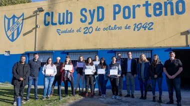 Las Estudiantes del Programa de Oficios de EDELAP y la UTN renovaron las instalaciones eléctricas del Club Porteño de Ensenada