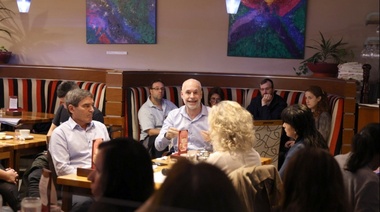 Rodríguez Larreta y Fernán Quirós dialogaron con vecinos del barrio porteño de Abasto