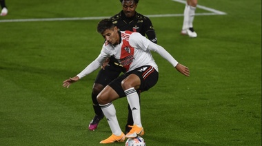 El River alternativo padeció a un campeón Colón efectivo para una derrota justa en el Monumental