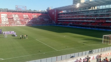 Estudiantes va por su primer triunfo en su nueva cancha ante Unión