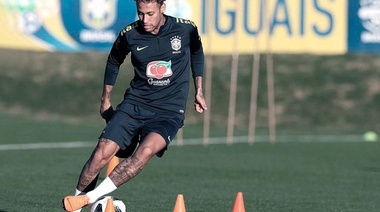 Neymar recibió apoyo de sus compañeros del seleccionado brasileño