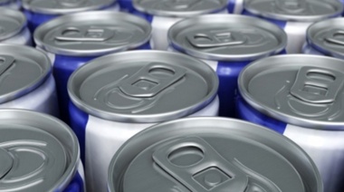 Nutricionistas advierten sobre los riesgos del consumo de bebidas energizantes
