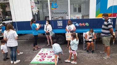 Promoción de una alimentación saludable y acceso a la información, los ejes de una campaña de verano en la costa atlántica